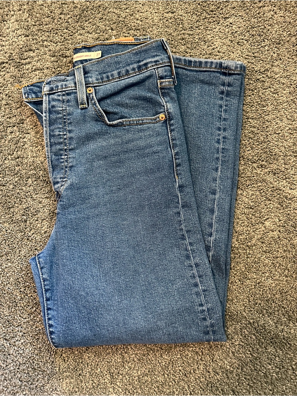 Levi's Women's Ribcage Straight Ankle Jeans - Picture 2 of 4